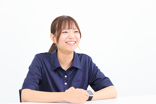 総務　亀山さん