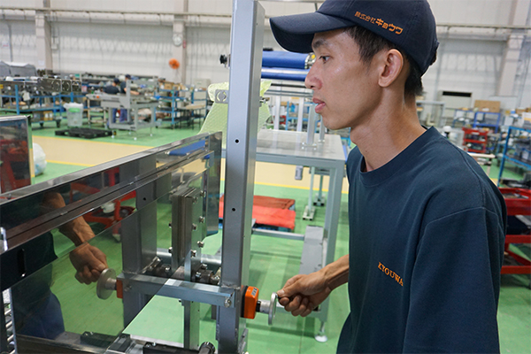 機械製造課　ニュットさん